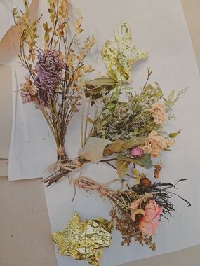 3x Bubdle Of Dried Wildflower Bouquet Home Accent - Pink, Peach & Green 1/3$